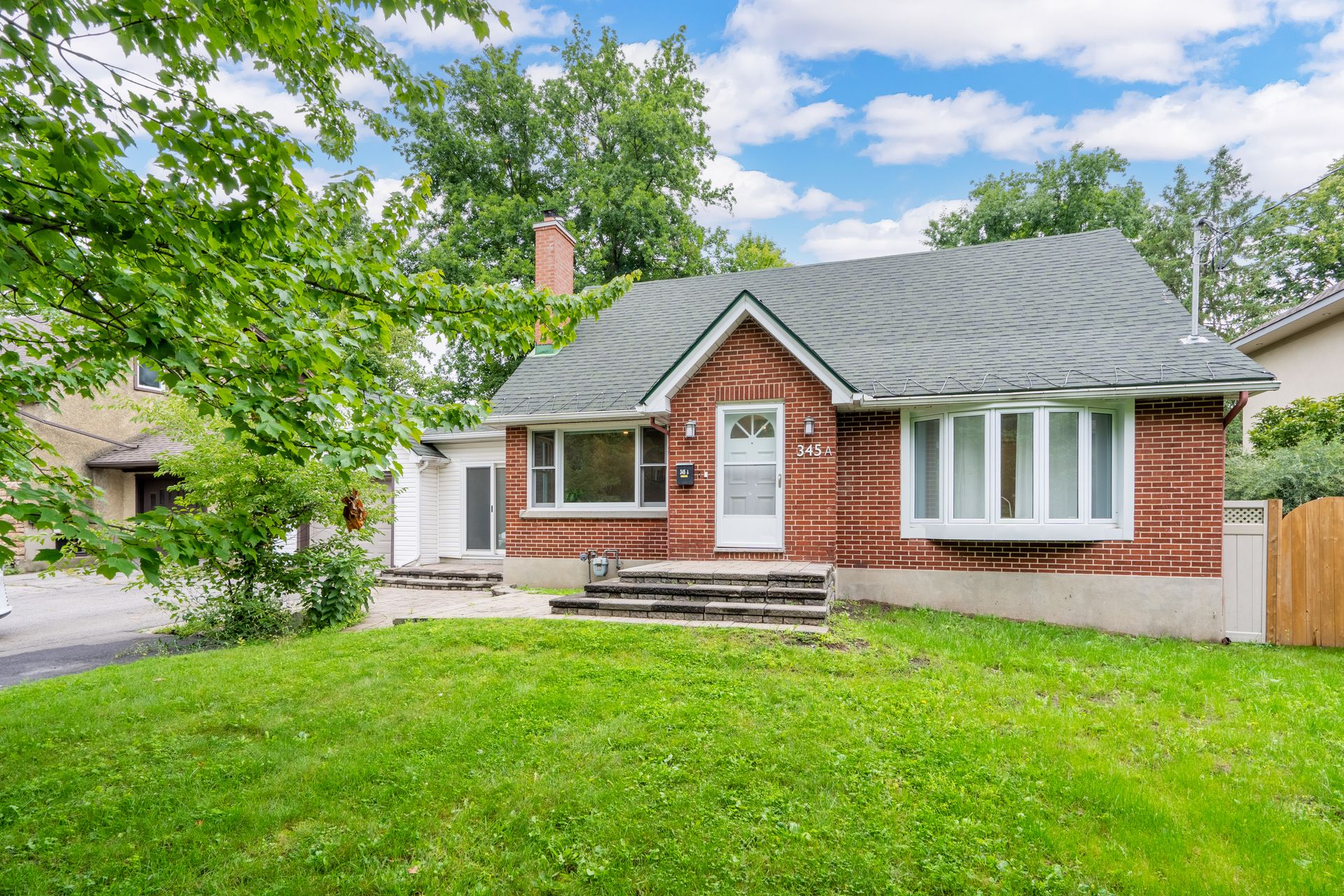 345 Cunningham Avenue &mdash; front exterior